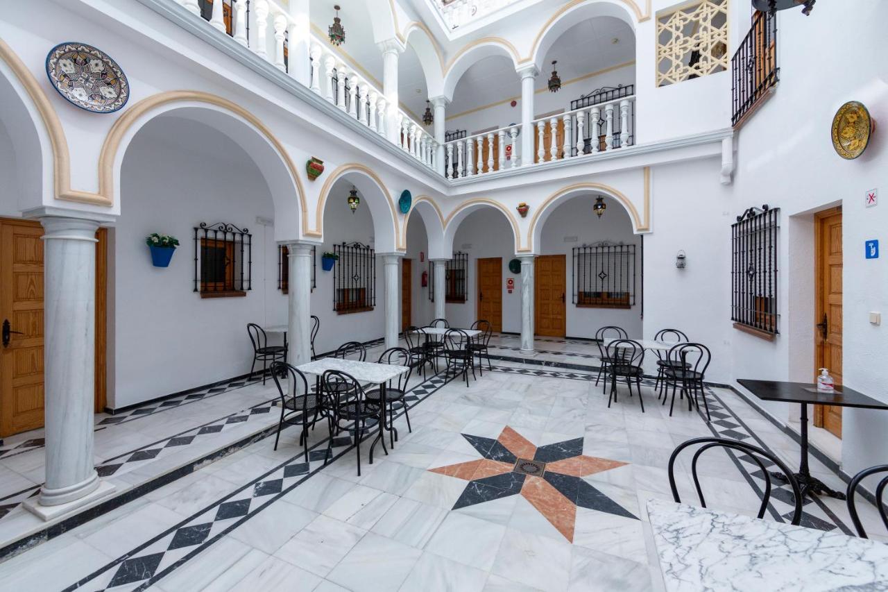 Hotel Los Omeyas Kordoba Bagian luar foto