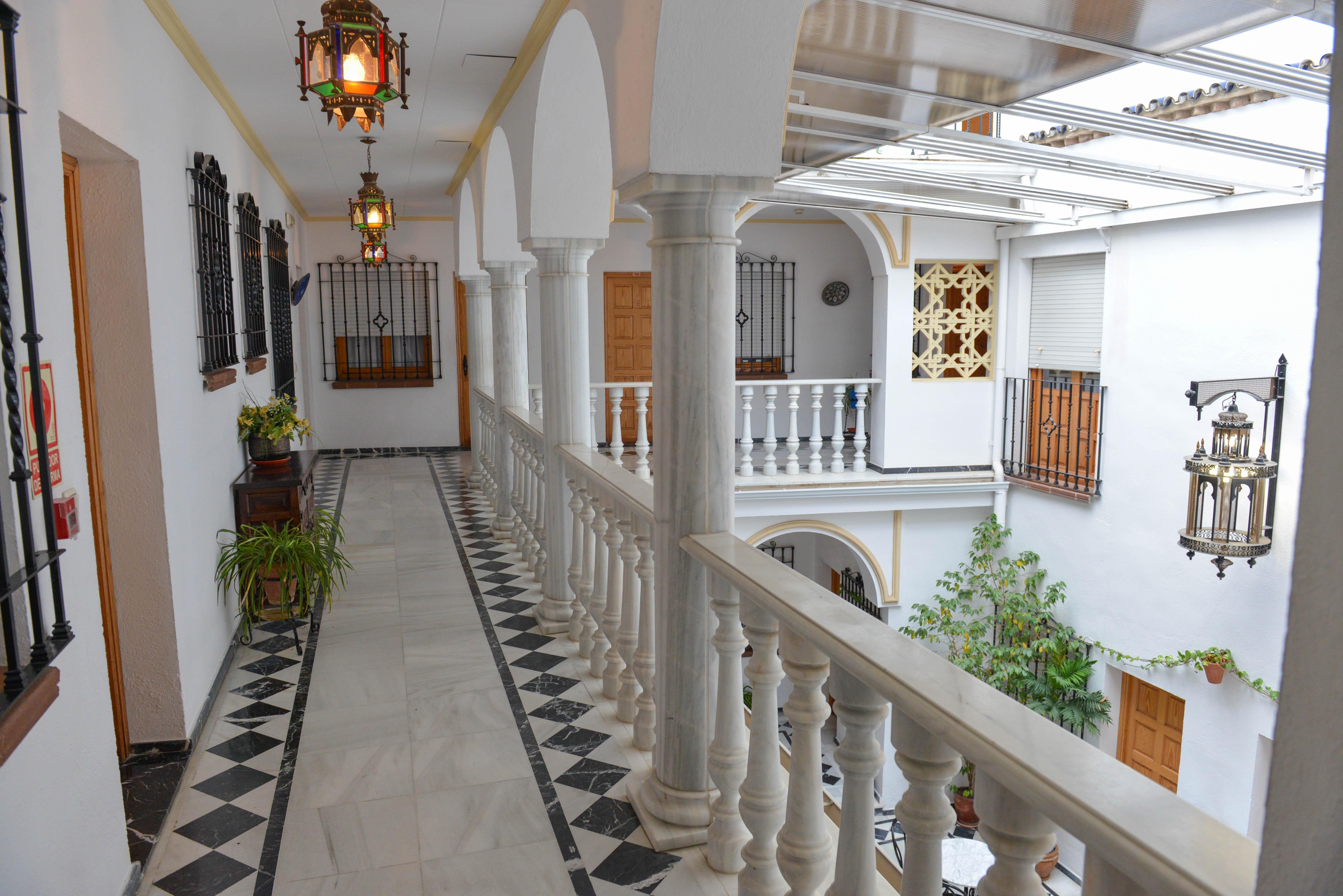 Hotel Los Omeyas Kordoba Bagian luar foto