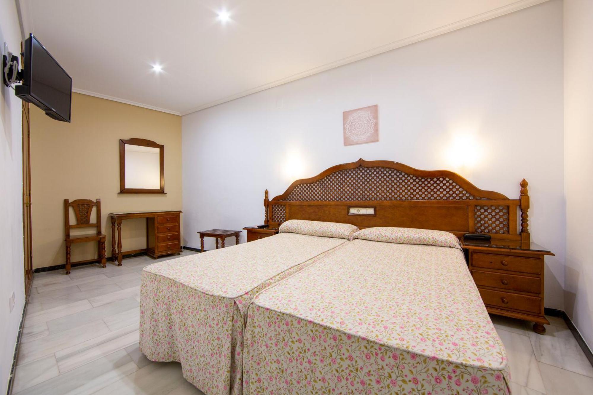 Hotel Los Omeyas Kordoba Bagian luar foto